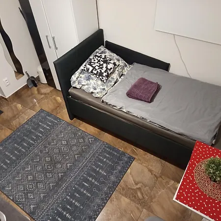 Studio12 Apartment *