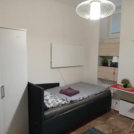 Appartement Basement Close To Train Station Bratislava